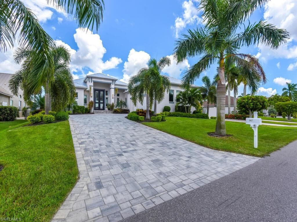 3817 SE 21st PL CAPE CORAL, FL 33904
