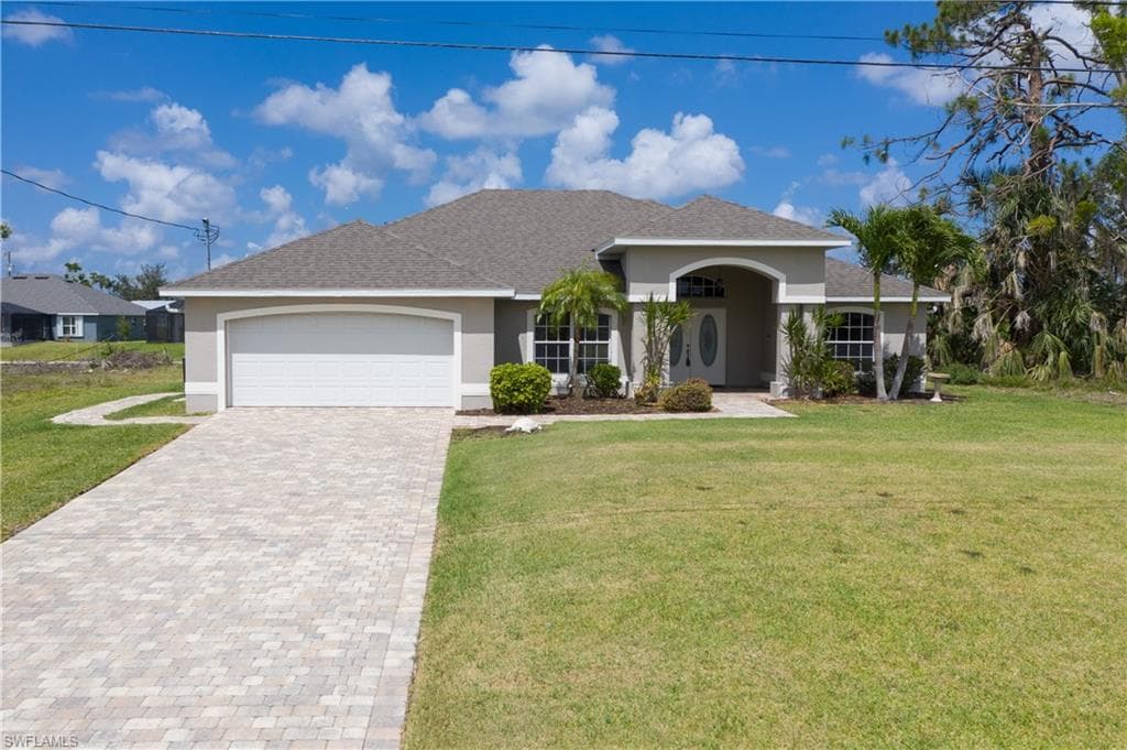 918 SW 8th PL CAPE CORAL, FL 33991