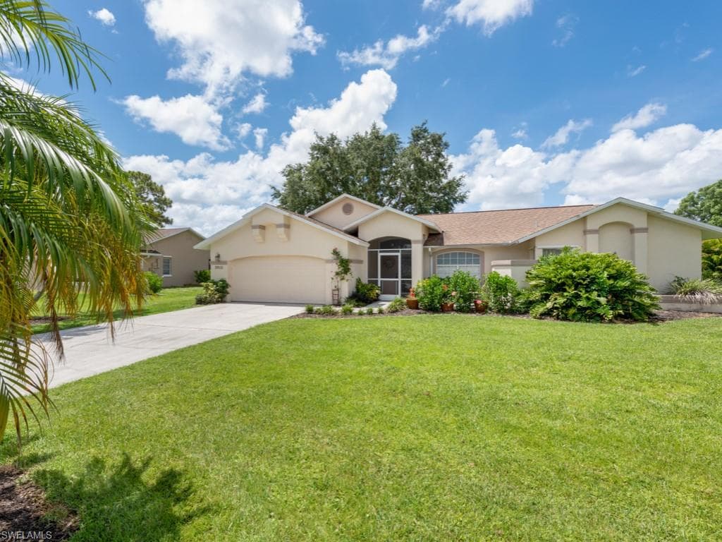 9910 Laketree CT FORT MYERS, FL 33967