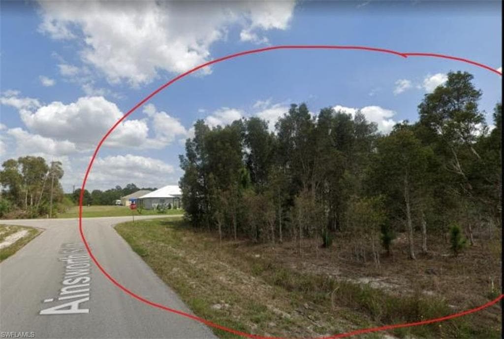 976 Ainsworth ST W LEHIGH ACRES, FL 33974