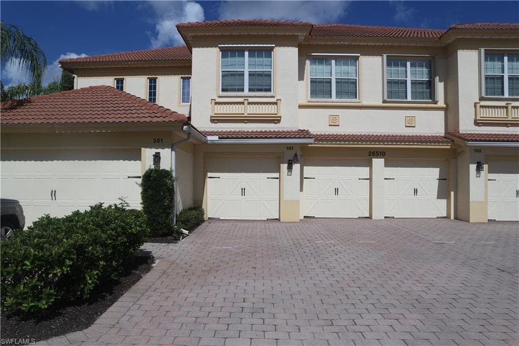 26510 LUCKY STONE RD BONITA SPRINGS, FL 34135