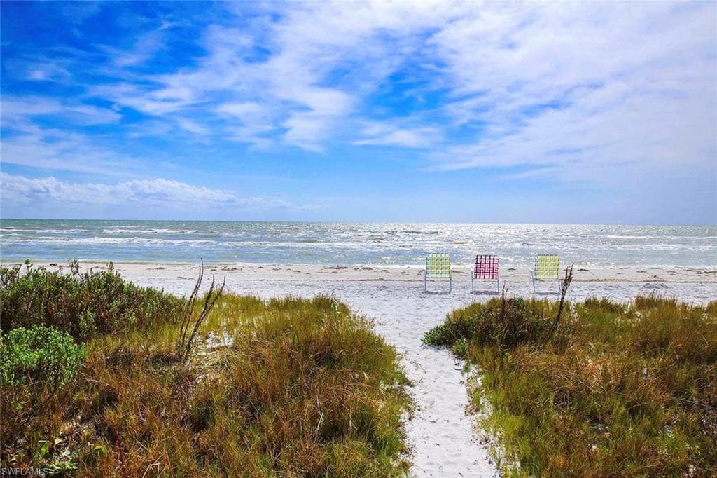 827 E Gulf DR K8 SANIBEL, FL 33957