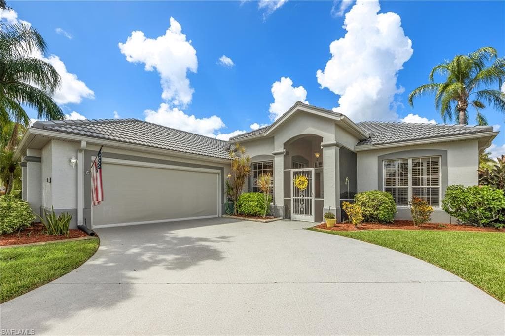 2710 Via Presidio NORTH FORT MYERS, FL 33917