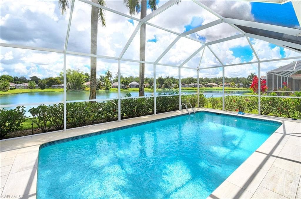 930 Marble DR NAPLES, FL 34104