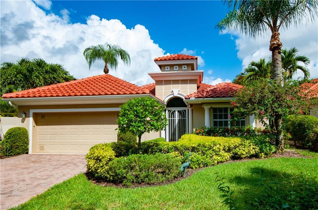 913 Tierra Lago WAY NAPLES, FL 34119