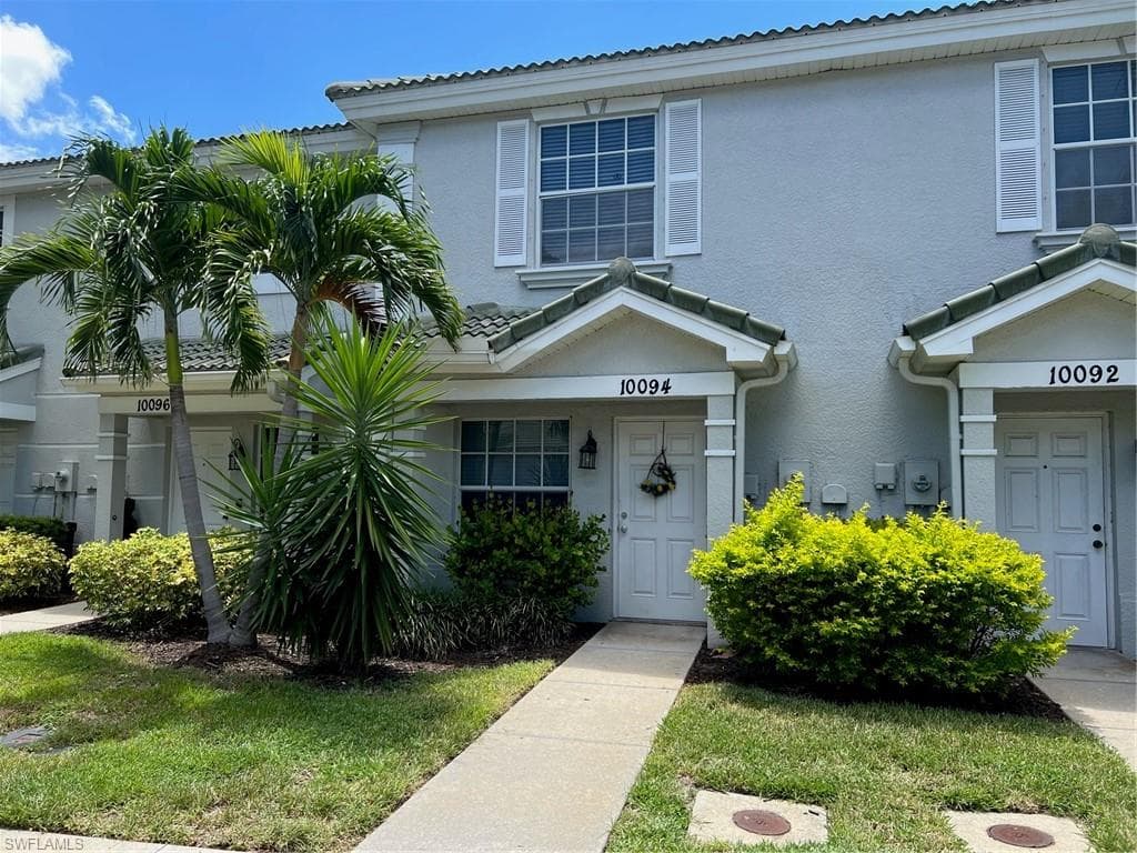 10094 Poppy Hill DR FORT MYERS, FL 33966