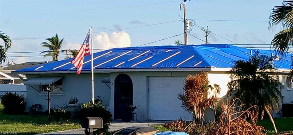 1122 SE 35th ST CAPE CORAL, FL 33904