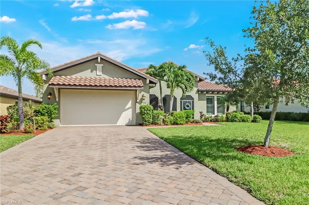 10128 Belcrest BLVD FORT MYERS, FL 33913