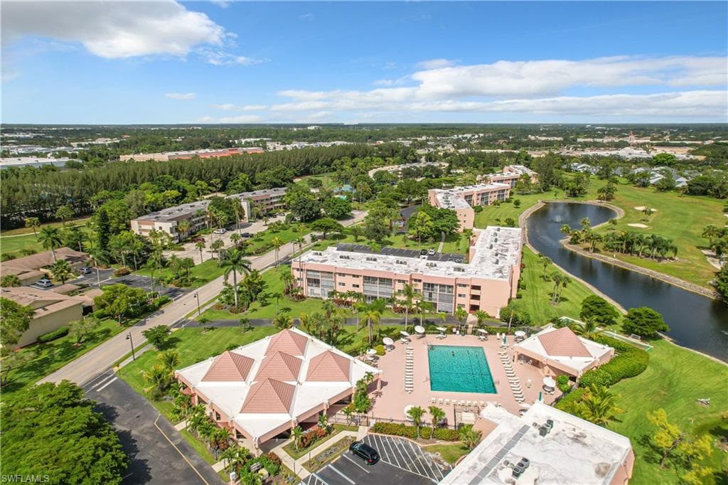 160 Turtle Lake CT 204 NAPLES, FL 34105