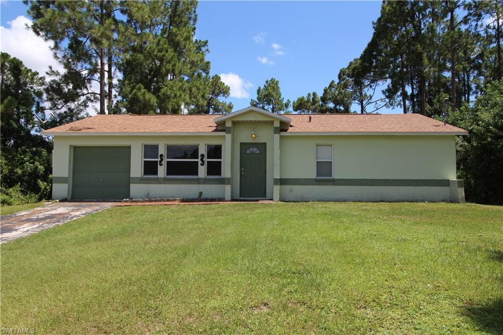 5301 2nd ST W LEHIGH ACRES, FL 33971