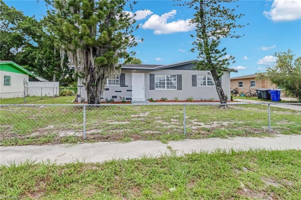 1775 N Markley CT FORT MYERS, FL 33916