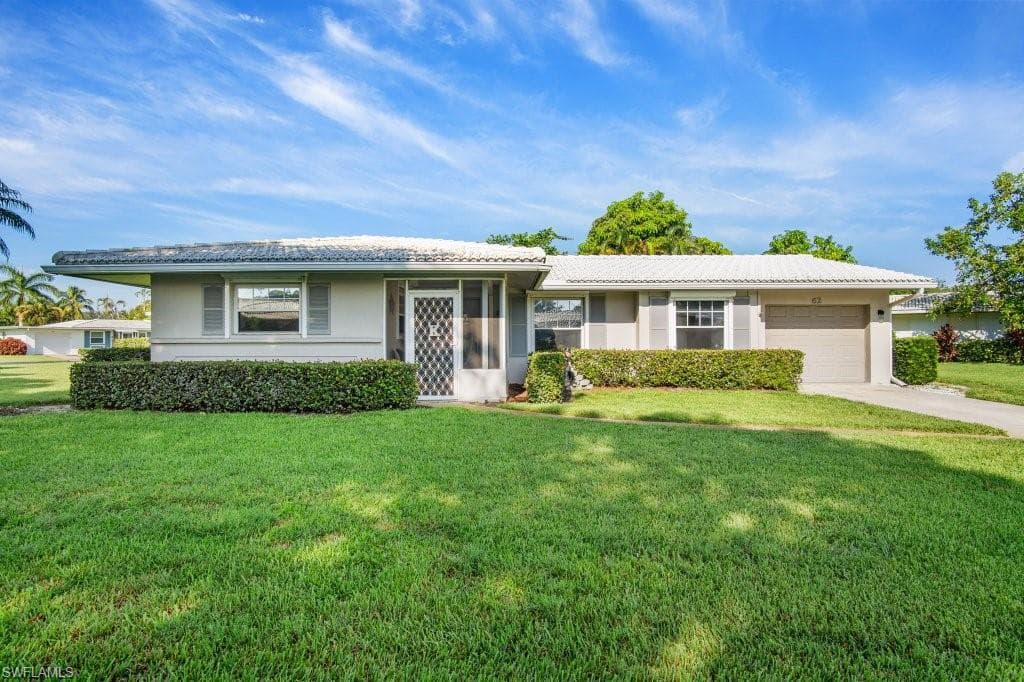 62 Lanai CIR 62 NAPLES, FL 34112