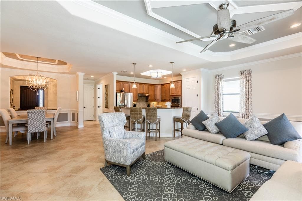 2878 Aviamar CIR NAPLES, FL 34114