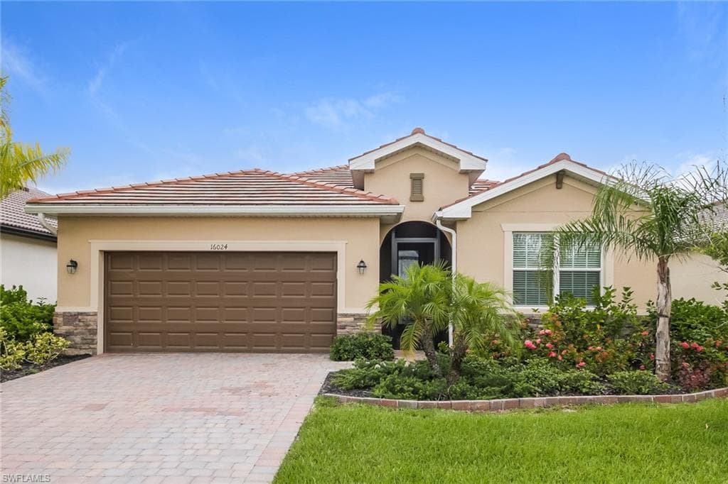16024 Palmetto Prairie DR ALVA, FL 33920