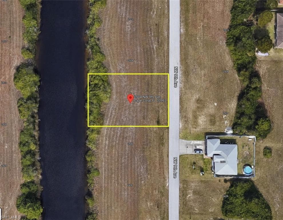 2504 NW 9th PL CAPE CORAL, FL 33993
