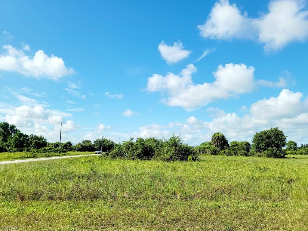 4306 E 18th ST LEHIGH ACRES, FL 33972