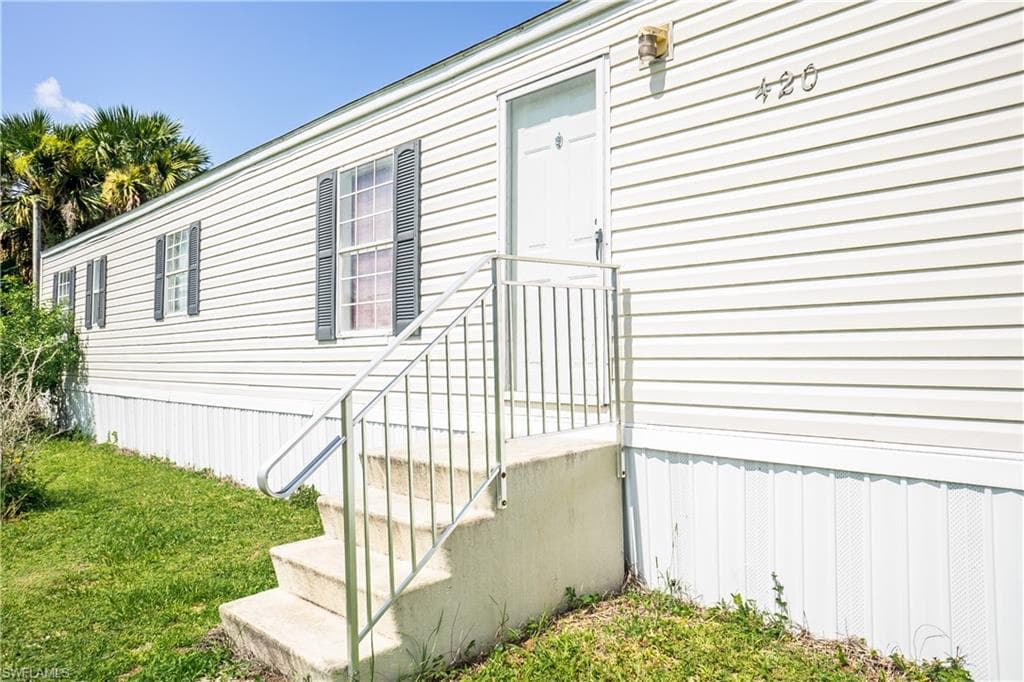 420 Hacienda ST CLEWISTON, FL 33440