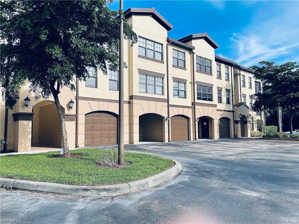 12975 Positano CIR 208 NAPLES, FL 34105