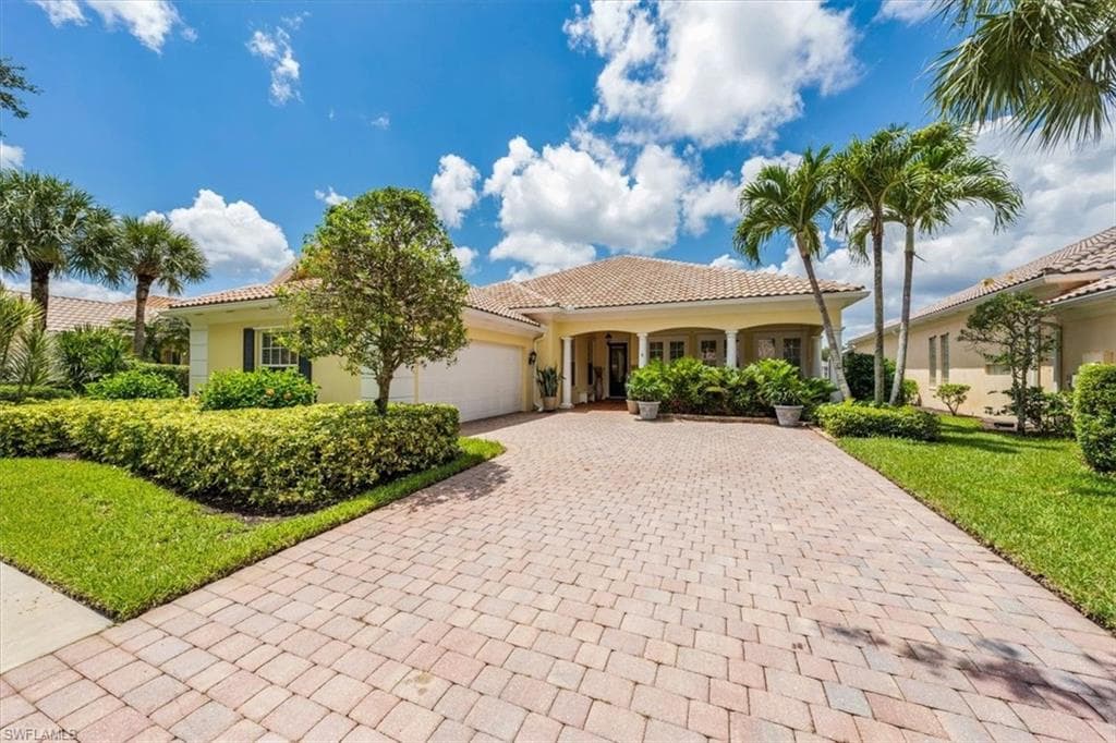 3984 Upolo LN NAPLES, FL 34119