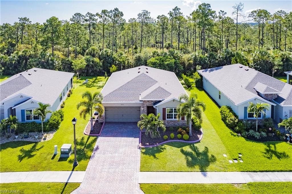3061 Amadora CIR CAPE CORAL, FL 33909
