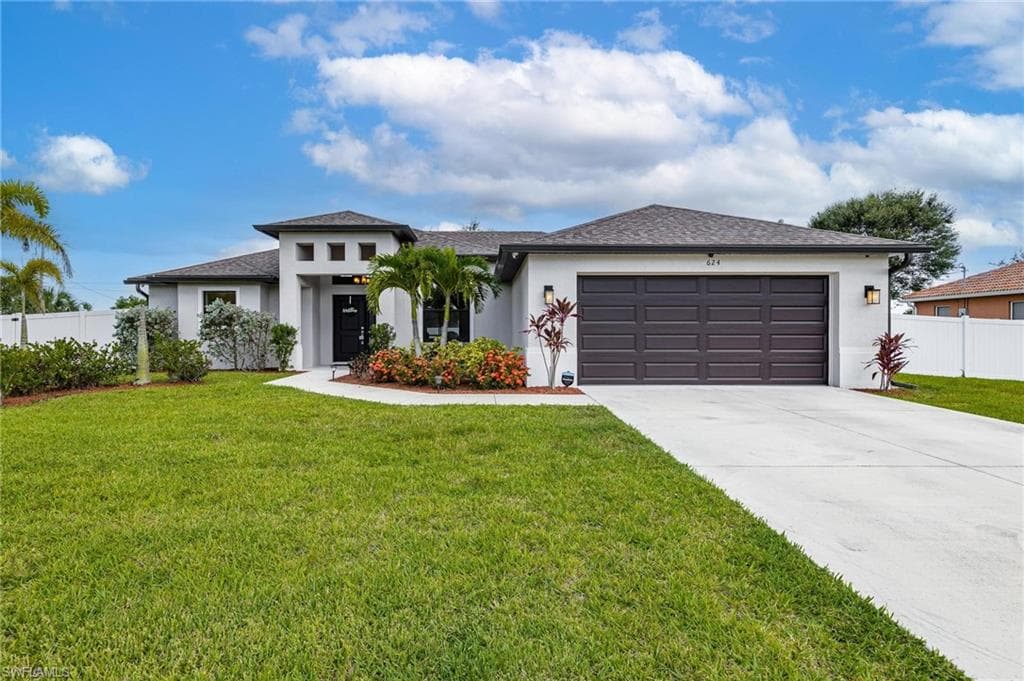 624 SE 3rd ST CAPE CORAL, FL 33990
