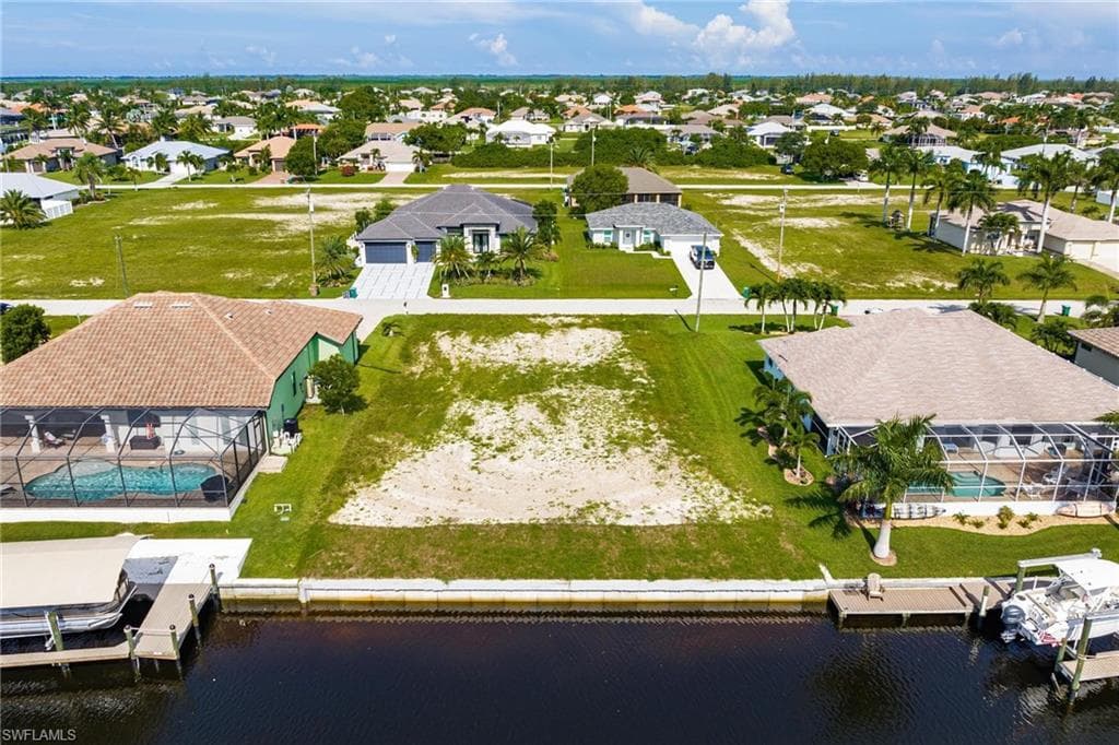 423 NW 35th PL CAPE CORAL, FL 33993