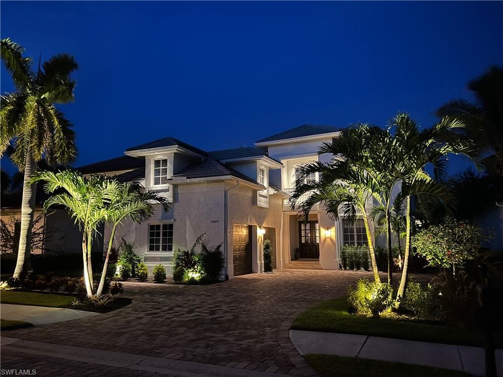 6869 Il Regalo CIR NAPLES, FL 34109