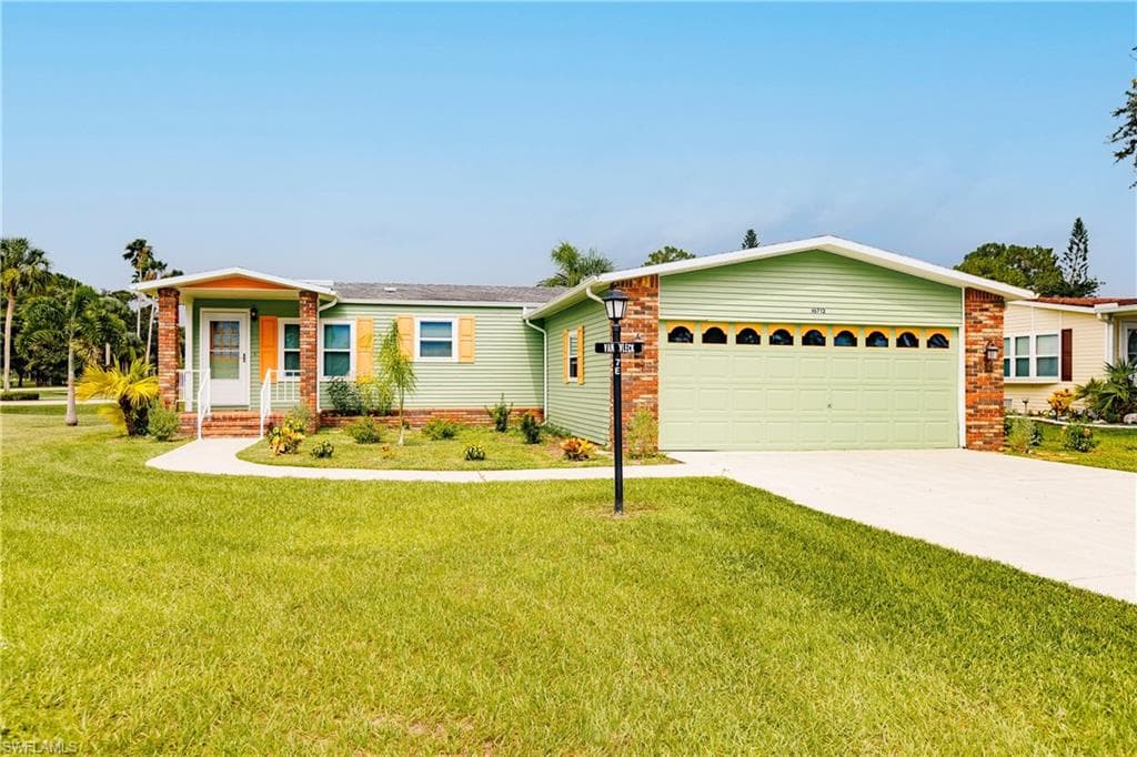 10712 Timber Pines CT NORTH FORT MYERS, FL 33903