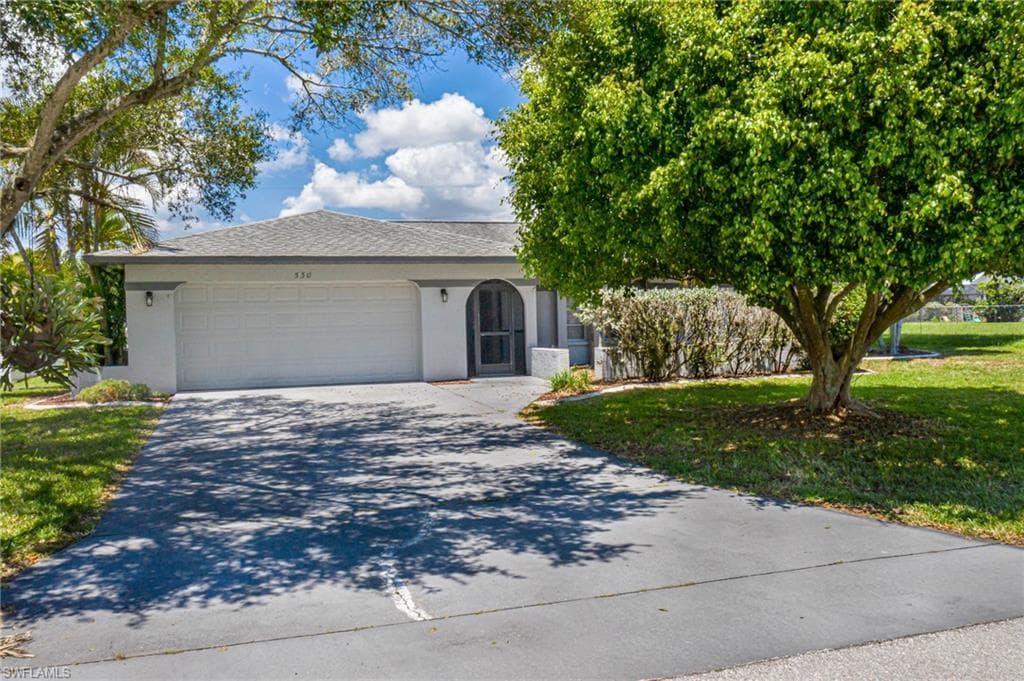 530 SE 20th CT CAPE CORAL, FL 33990