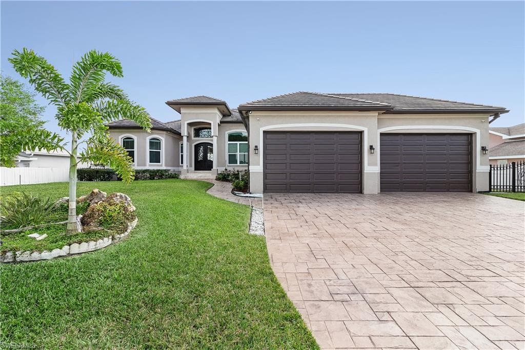2069 Club House RD NORTH FORT MYERS, FL 33917