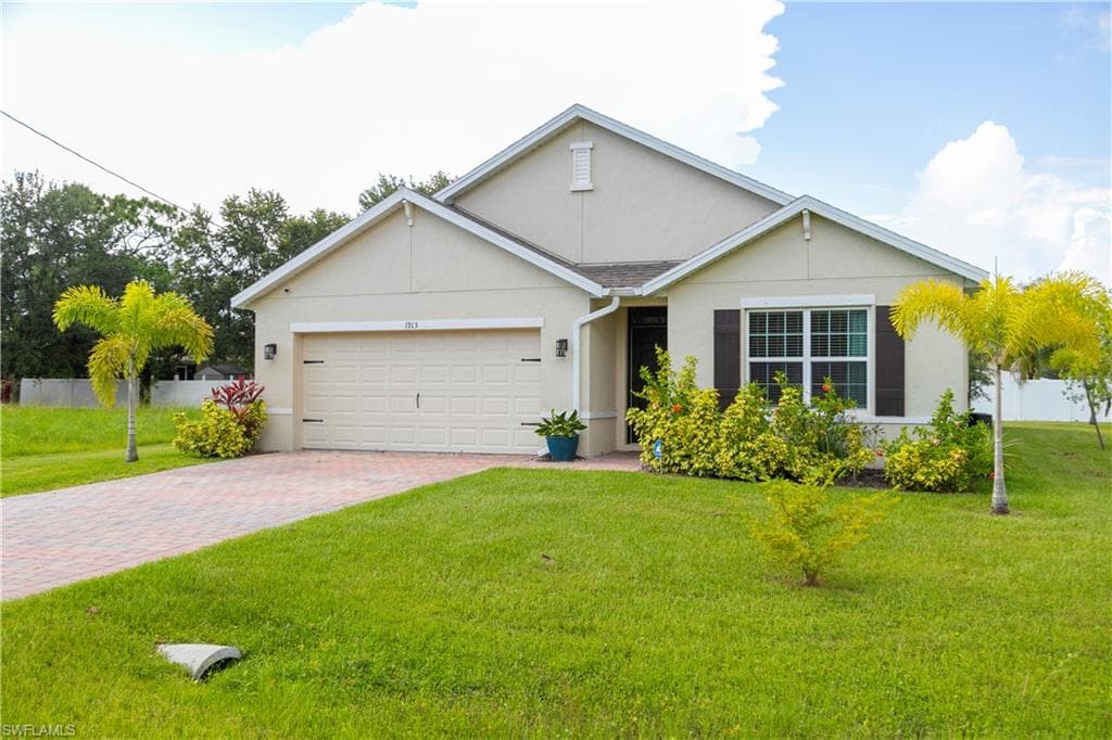 1913 SW 3rd TER CAPE CORAL, FL 33991
