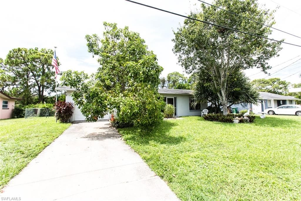 634 NE 15th CT CAPE CORAL, FL 33909