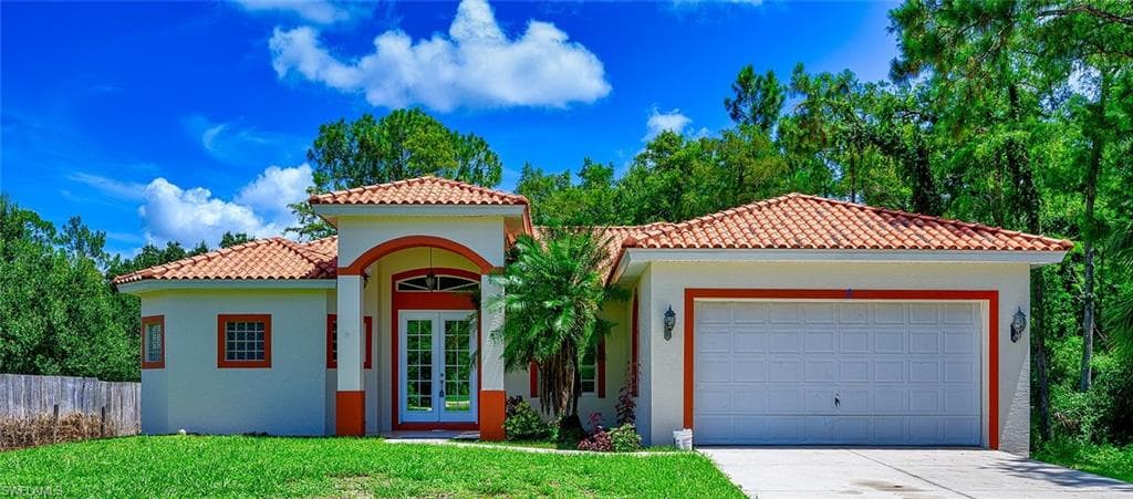 2571 Golden Gate BLVD E NAPLES, FL 34120