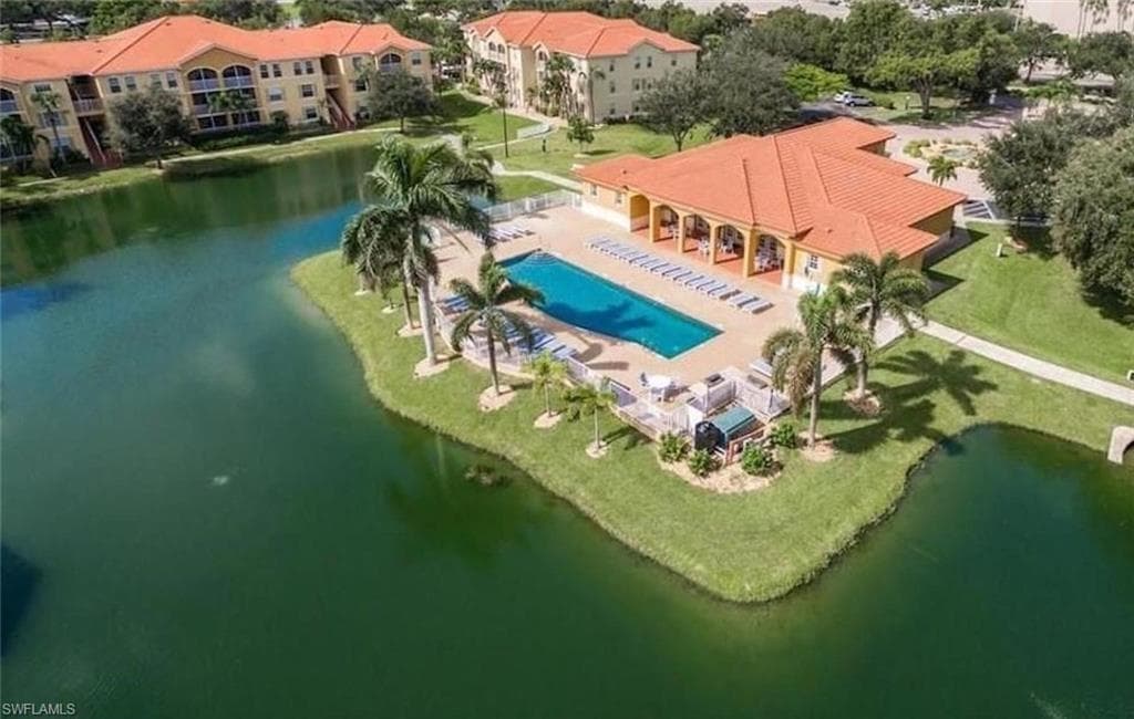 4121 Residence DR 320 FORT MYERS, FL 33901
