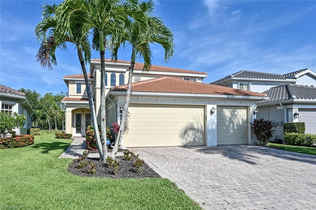 5667 Lago Villaggio WAY NAPLES, FL 34104