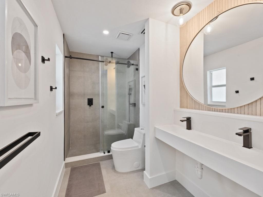 175 Palm DR 19-D NAPLES, FL 34112