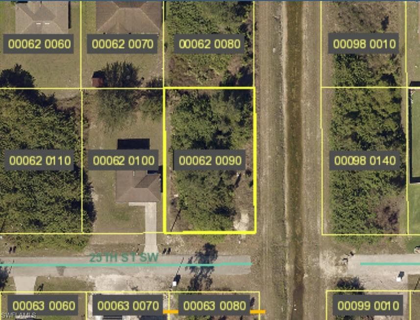 3900 25th ST SW LEHIGH ACRES, FL 33976