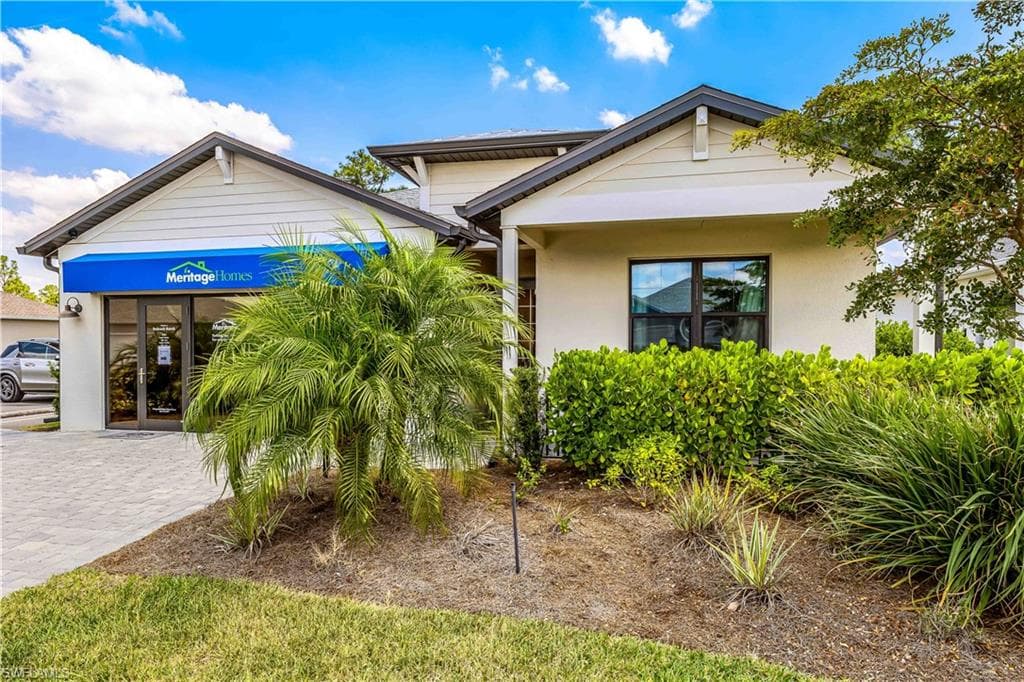 15984 Shoreline DR Babcock Ranch, FL 33982