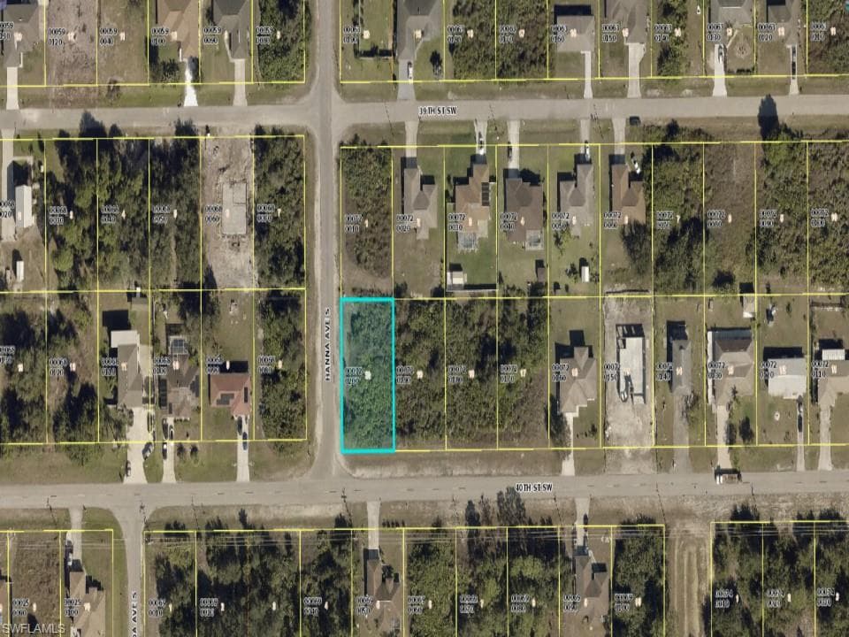 2812 40th ST SW LEHIGH ACRES, FL 33976