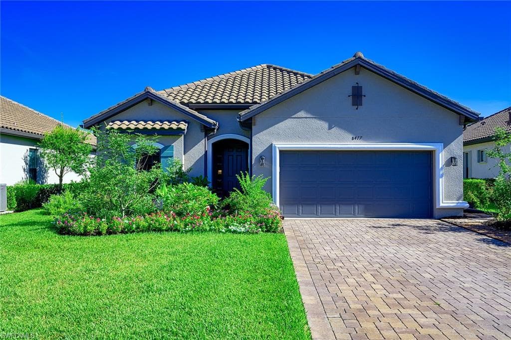 8477 Sevilla CT NAPLES, FL 34114