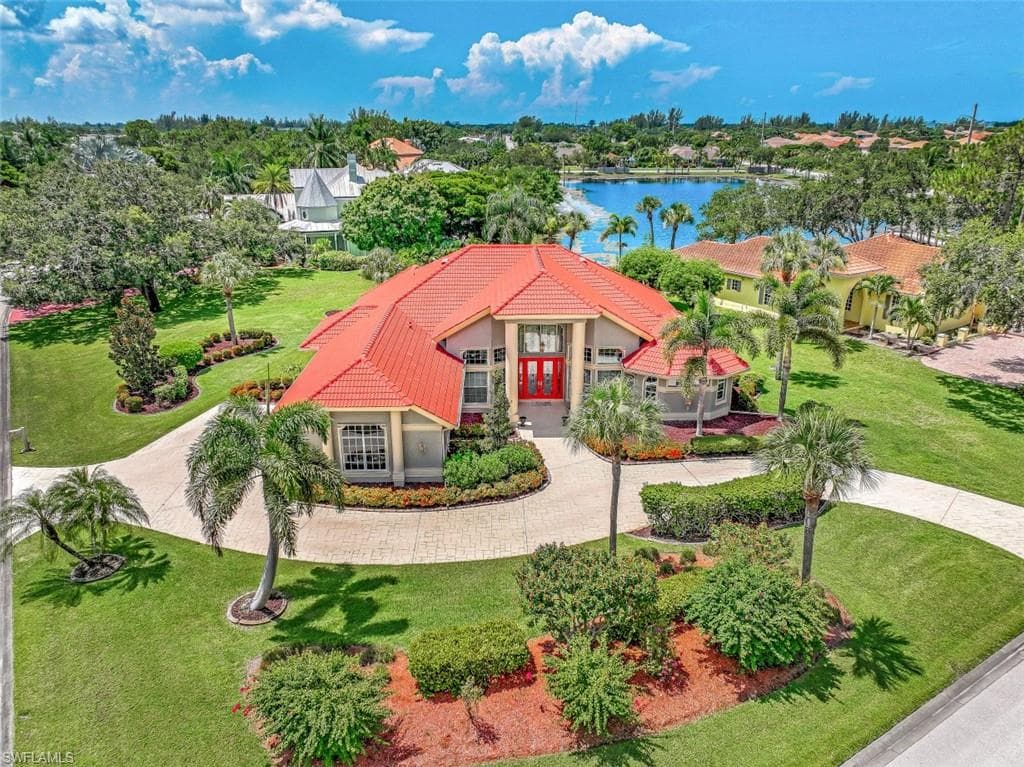 1906 Piccadilly CIR CAPE CORAL, FL 33991