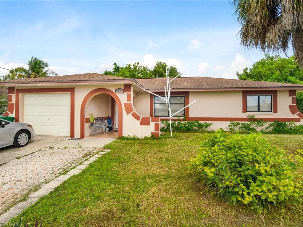 4865 22nd AVE SW NAPLES, FL 34116