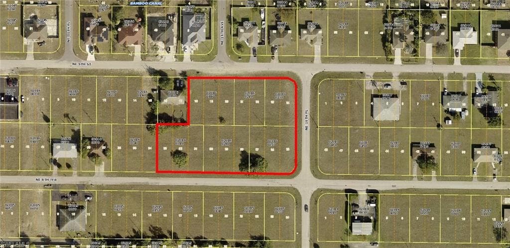 1045 NE 8th TER CAPE CORAL, FL 33909