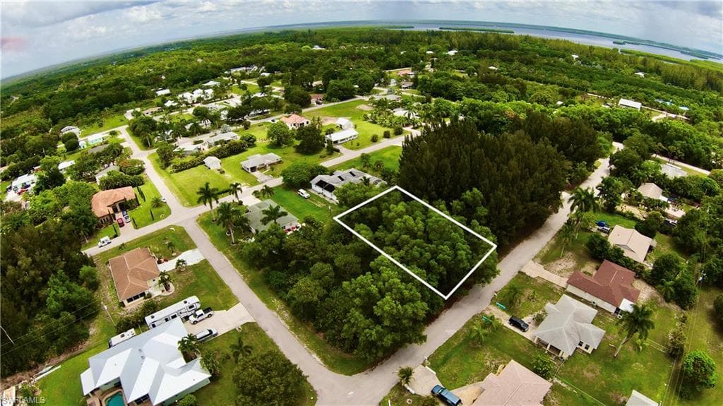 5812 Porpoise RD BOKEELIA, FL 33922