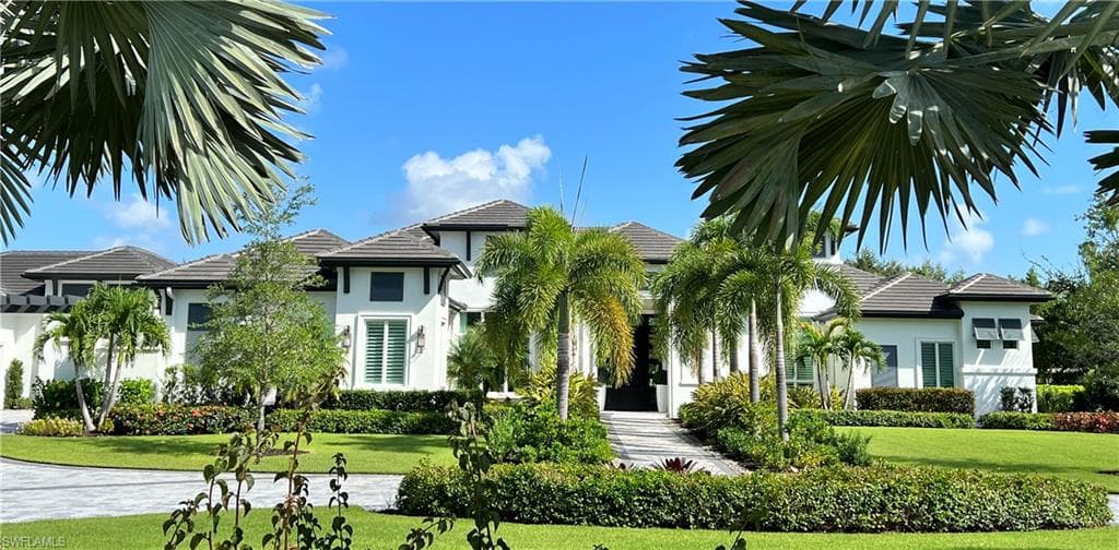 6185 Freemont DR NAPLES, FL 34119