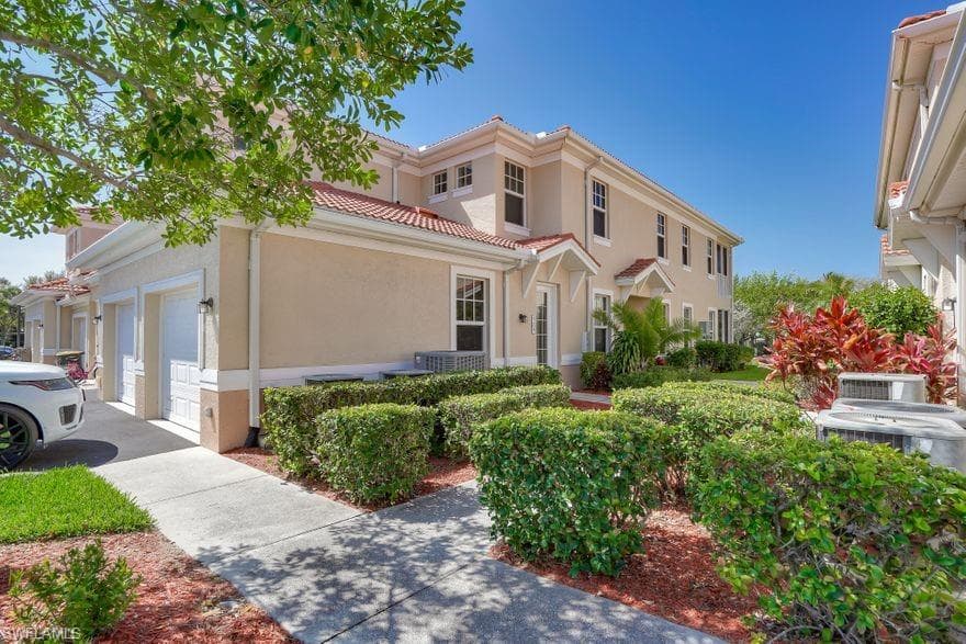 240 W End DR 723 PUNTA GORDA, FL 33950