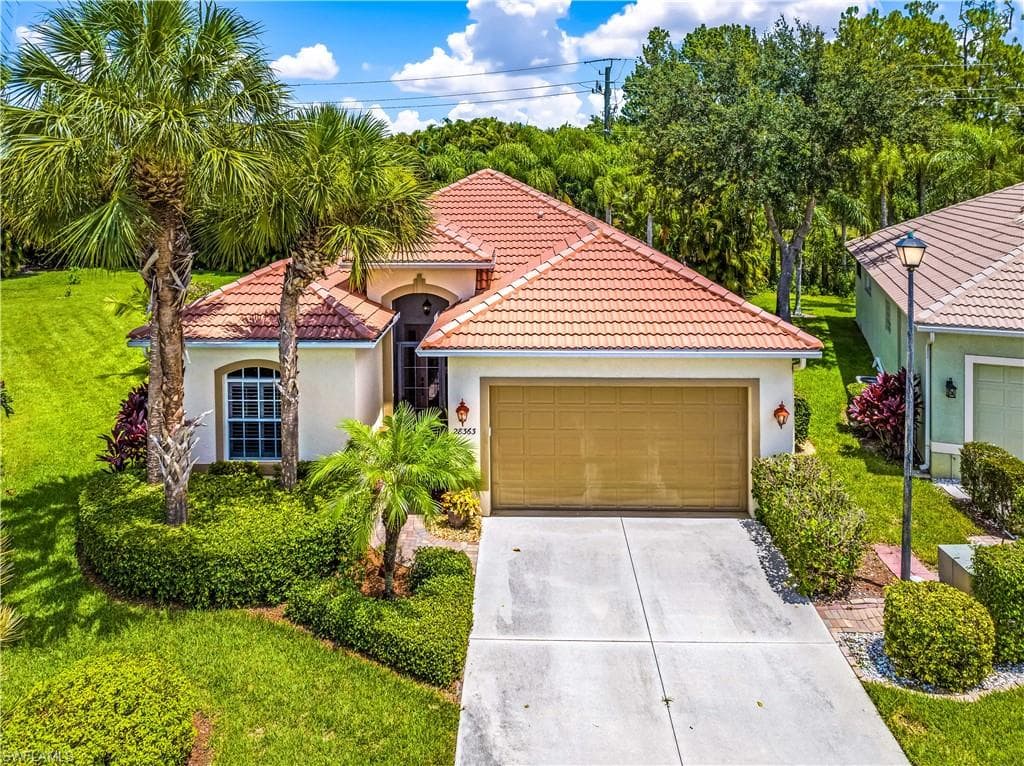 28363 Hidden Lake DR BONITA SPRINGS, FL 34134