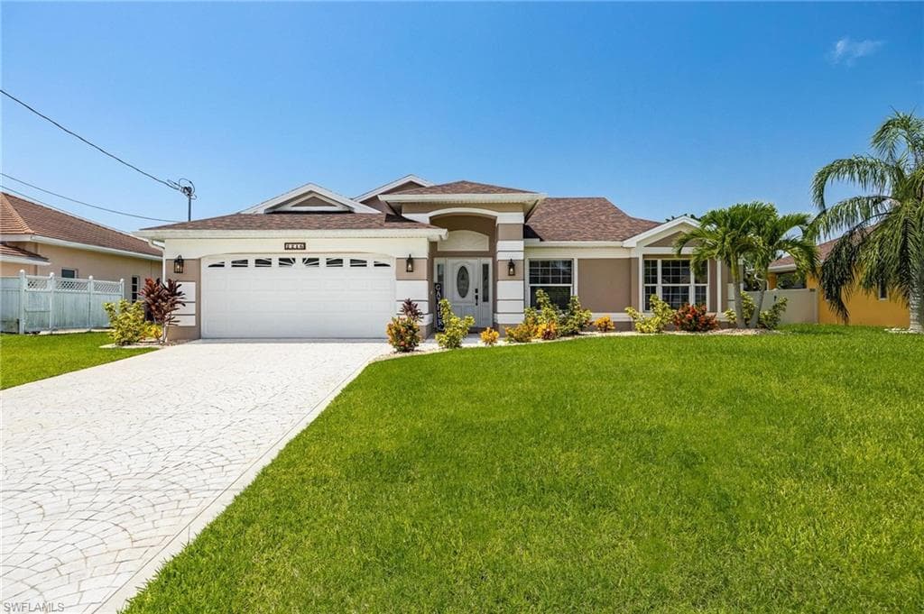 2216 SW 43rd ST CAPE CORAL, FL 33914