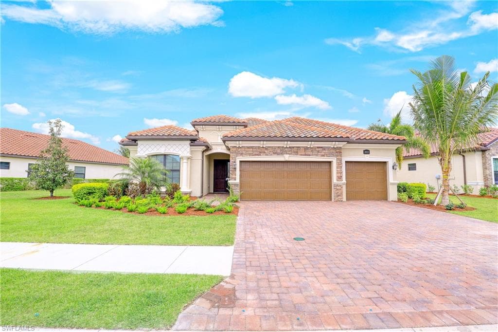28123 Wicklow CT BONITA SPRINGS, FL 34135
