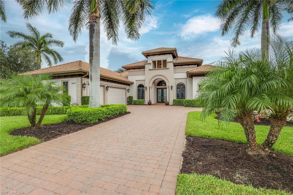 7440 Byrons WAY NAPLES, FL 34113